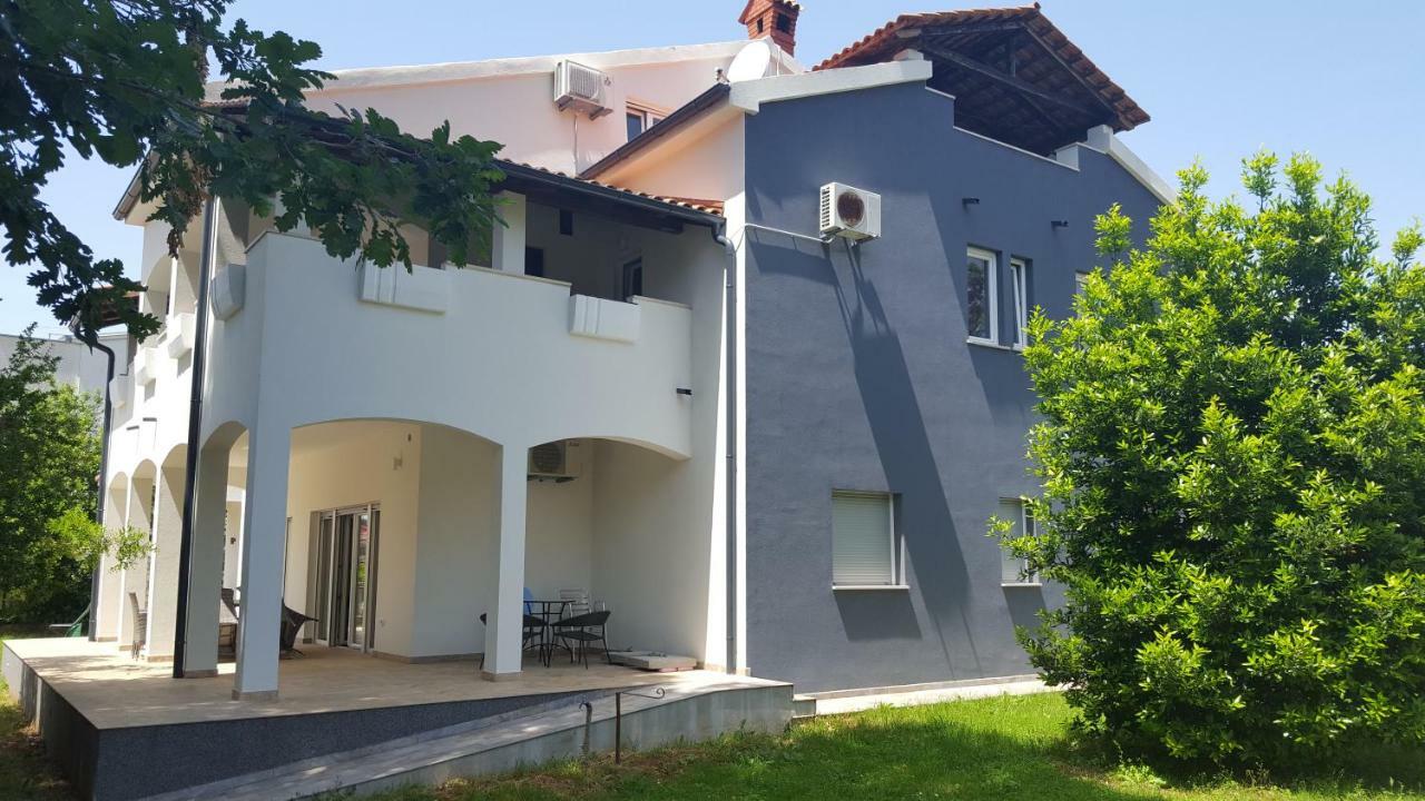 Villa Iva Medulin Bagian luar foto